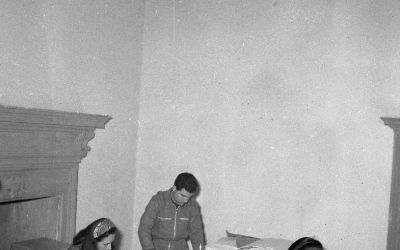 Donato Costanza e Giuseppina Branzi con alcuni volontari